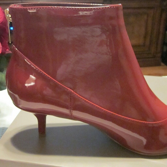 Halston Heritage Tiana Ankle Boot - NWT - Picture 8 of 8